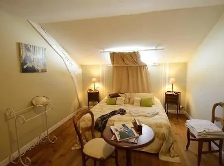 La Maison D'anais Oda ve Kahvaltı